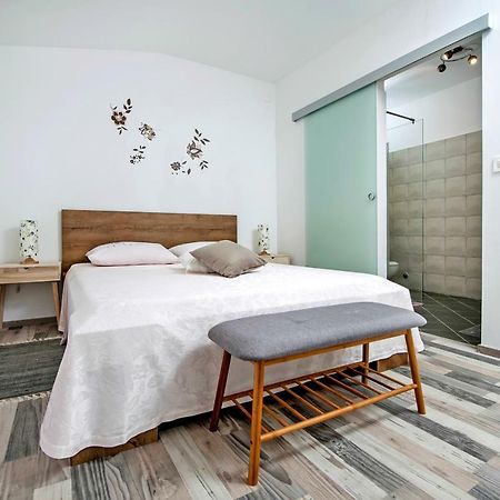 Paola Cozy Apartment Ρόβινι Εξωτερικό φωτογραφία
