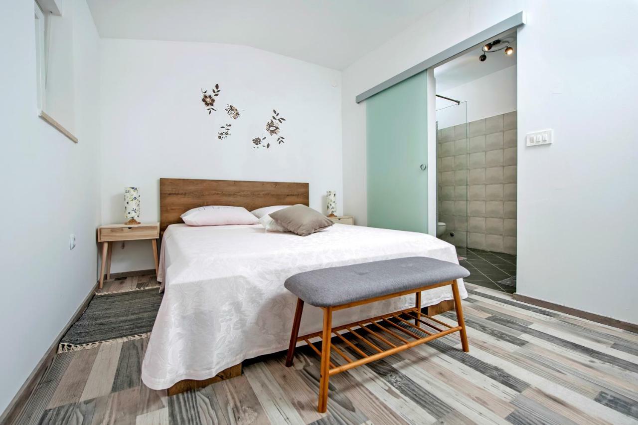 Paola Cozy Apartment Ρόβινι Εξωτερικό φωτογραφία