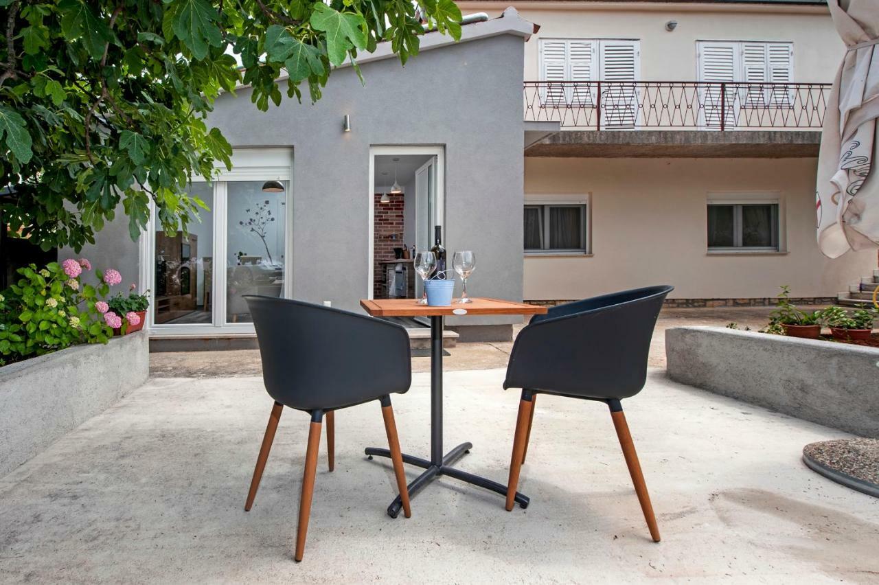 Paola Cozy Apartment Ρόβινι Εξωτερικό φωτογραφία
