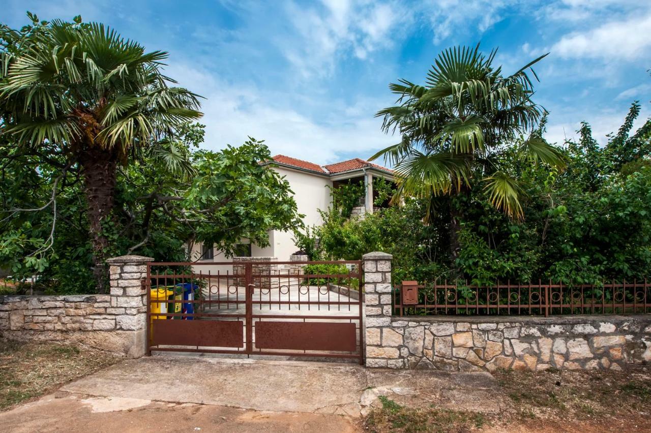 Paola Cozy Apartment Ρόβινι Εξωτερικό φωτογραφία